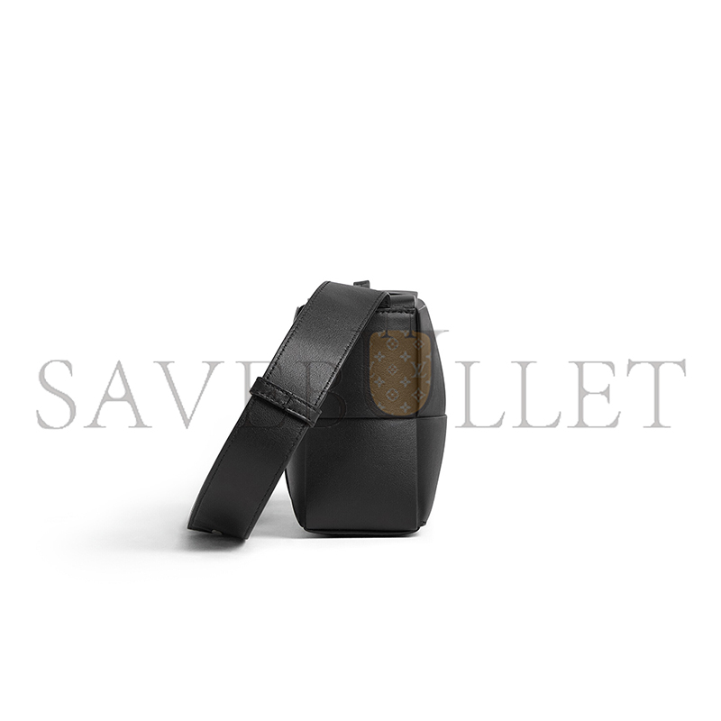 BOTTEGA VENETA SMALL ARCO CAMERA BAG 795177V56A18803 (21*13*6.5cm)