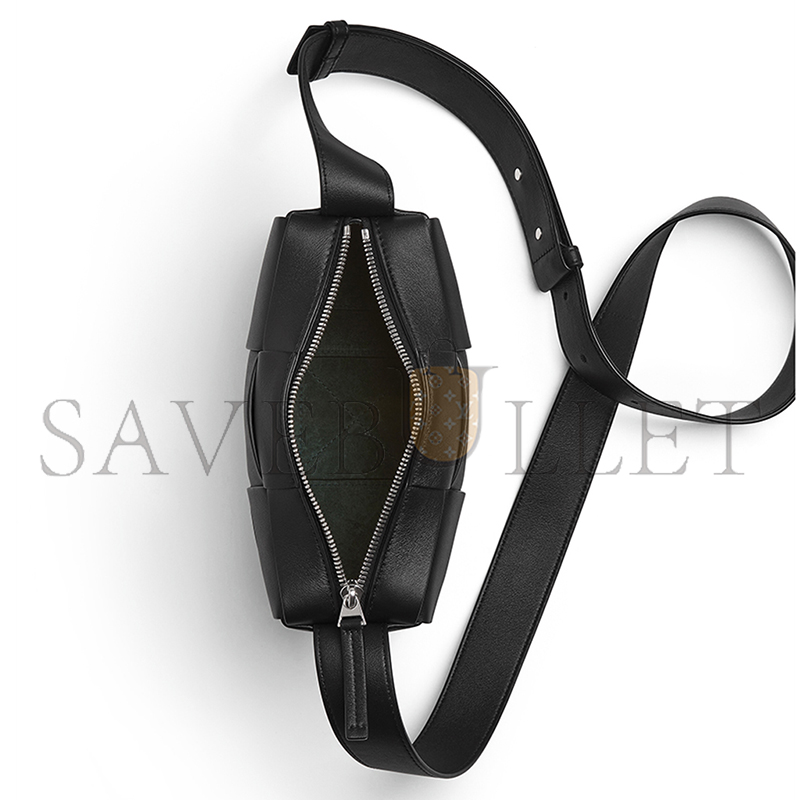BOTTEGA VENETA SMALL ARCO CAMERA BAG 795177V56A18803 (21*13*6.5cm)